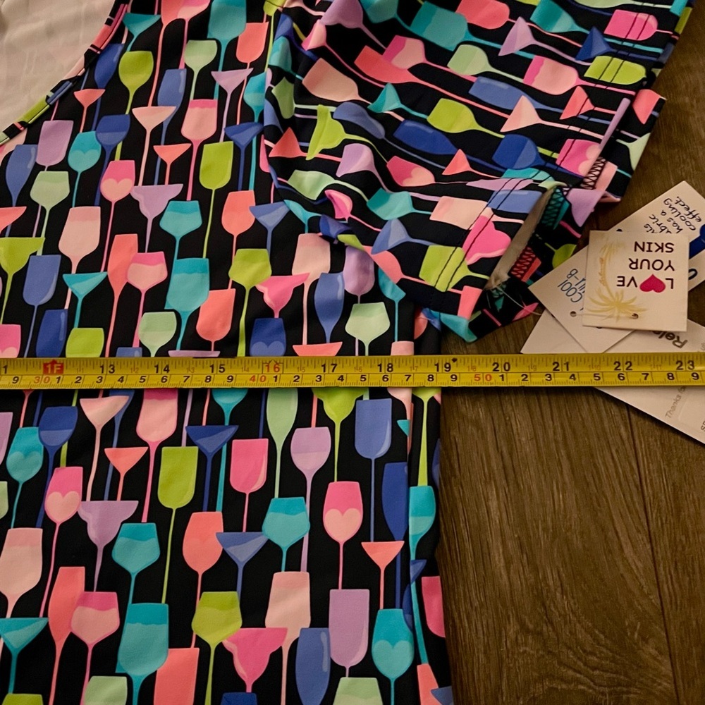 Lulu B Colorful Wine Glass Ruffle Sleeve Cooling UPF 50 Top NWT Size Medium M - Picture 5 of 12